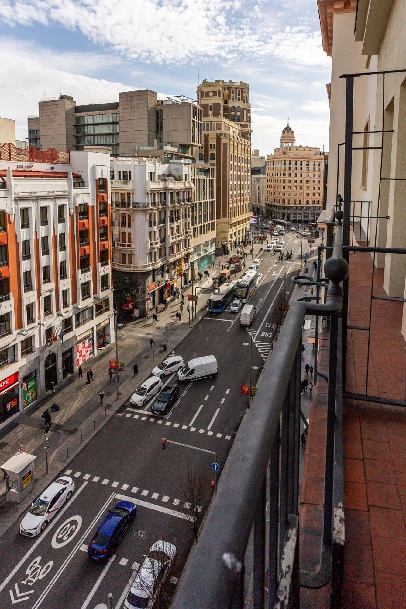 Smartr Madrid Gran Via 47 Aparthotel Exterior photo